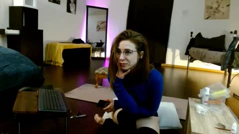 BombshellBaeby online show from October 22, 2025, 6:57 am