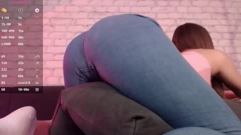 Aria online show from December 15, 2025, 4:28 am