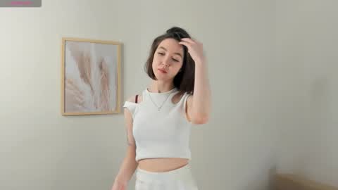 bondistar online show from October 7, 2025, 1:19 pm