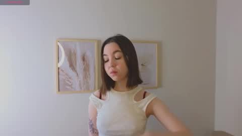 bondistar online show from November 6, 2025, 1:23 pm