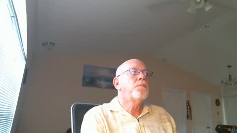 Snapshot of bone2play chatting on March 5, 2025, 10:43 pm FRECKLES online show from March 5, 2025, 10:43 pm