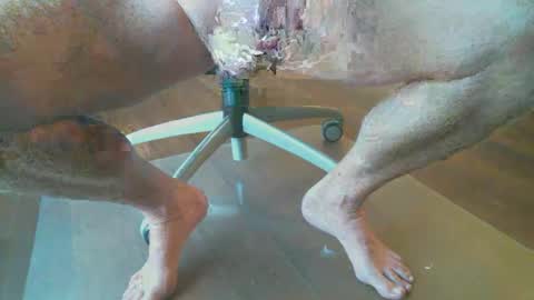 Snapshot of bone2play chatting on October 20, 2025, 12:27 pm FRECKLES online show from October 20, 2025, 12:27 pm