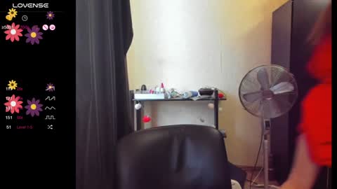 Snapshot of boni_nell__ chatting on December 15, 2024, 9:45 am Nell online show from December 15, 2024, 9:45 am