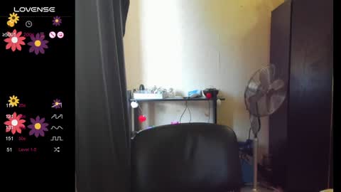 Snapshot of boni_nell__ chatting on February 4, 2025, 11:38 am Nell online show from February 4, 2025, 11:38 am