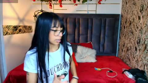 BONIE WILLS online show from April 6, 2026, 12:28 pm