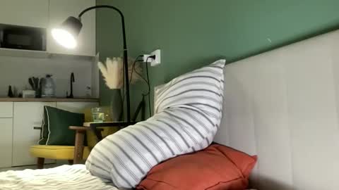 Snapshot of bonjourlabelle chatting on November 4, 2025, 7:57 pm Mary 3 live time content 18 online show from November 4, 2025, 7:57 pm