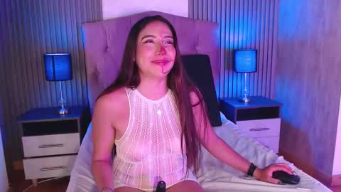 bonnali_lune online show from October 1, 2025, 10:27 pm