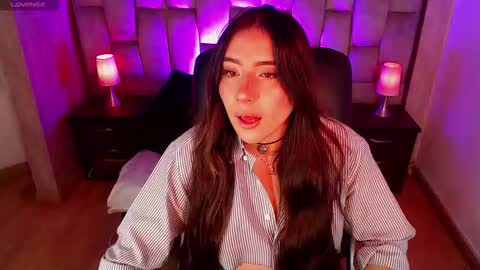 bonnali_lune online show from February 1, 2026, 4:44 am