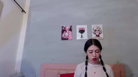 Snapshot of bonney_gabriel chatting on October 18, 2025, 12:17 pm bonney_gabriel online show from October 18, 2025, 12:17 pm