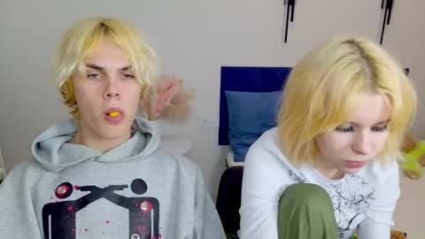 Jessy  Mark online show from October 2, 2025, 5:09 pm