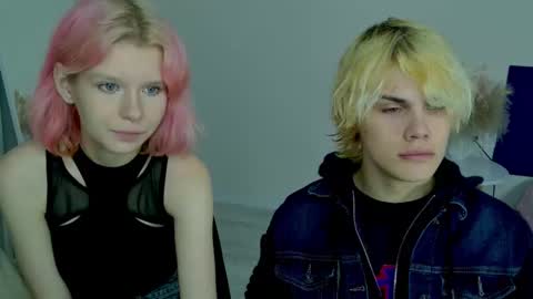 Jessy  Mark online show from November 3, 2025, 5:14 pm