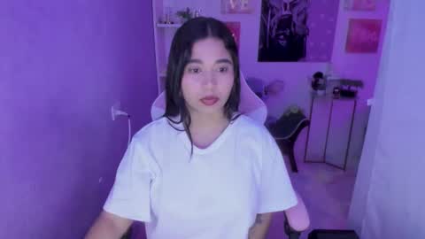 Snapshot of bonnie_benet chatting on February 25, 2026, 4:44 am Bonnie online show from February 25, 2026, 4:44 am