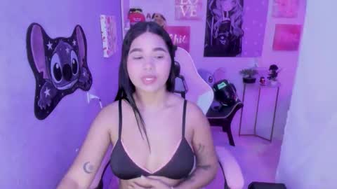 Bonnie online show from April 5, 2026, 4:31 am
