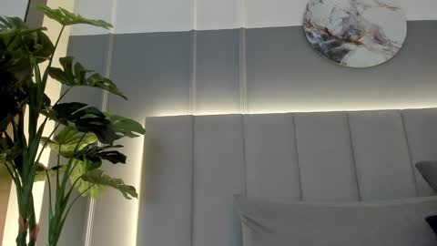 Snapshot of bonnie_bloom chatting on January 14, 2025, 6:45 am Bonnie online show from January 14, 2025, 6:45 am