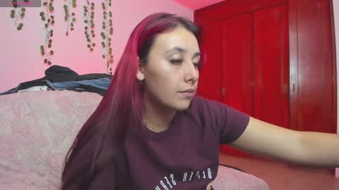 Bonnie Help me reach 500 likes online show from January 11, 2025, 10:51 pm