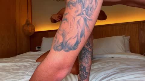 bonnieandclyde540767 online show from April 9, 2026, 6:19 am