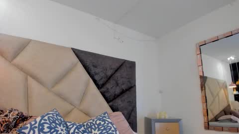   online show from February 5, 2026, 12:04 am