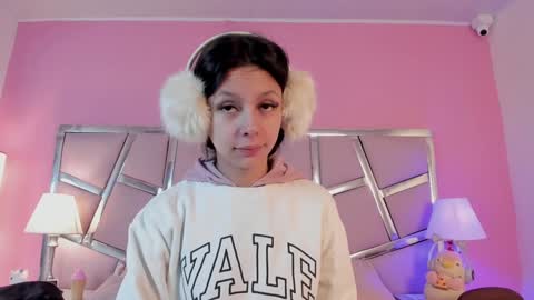 Snapshot of bonniepark_ chatting on December 28, 2024, 12:24 pm Bonnie online show from December 28, 2024, 12:24 pm