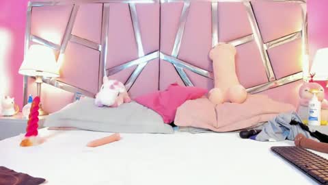 Snapshot of bonniepark_ chatting on March 10, 2025, 3:30 pm Bonnie online show from March 10, 2025, 3:30 pm