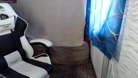 Snapshot of bonny_klyde95 chatting on January 21, 2025, 11:35 am bonny_klyde95 online show from January 21, 2025, 11:35 am