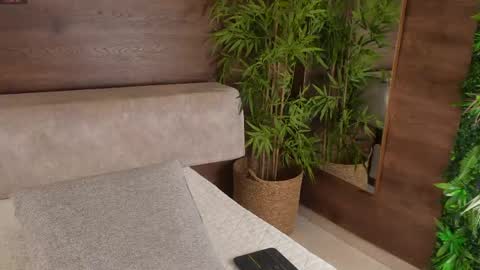 Bonny online show from April 18, 2026, 11:58 am