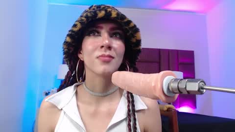 Snapshot of bonnybonnet chatting on February 28, 2025, 2:31 am bonnybonnet online show from February 28, 2025, 2:31 am