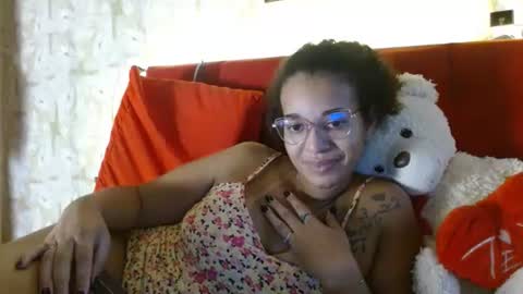 Snapshot of bonvivantb chatting on December 5, 2024, 10:12 pm Queen Bon Vivantt online show from December 5, 2024, 10:12 pm