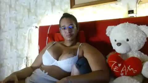 Snapshot of bonvivantb chatting on December 29, 2024, 1:17 pm Queen Bon Vivantt online show from December 29, 2024, 1:17 pm