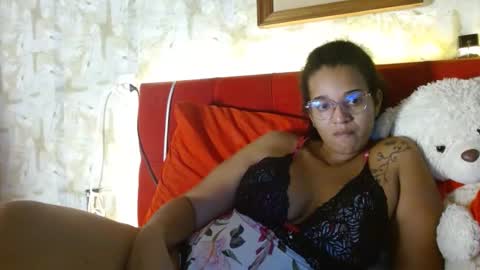Snapshot of bonvivantb chatting on January 6, 2025, 2:37 am Queen Bon Vivantt online show from January 6, 2025, 2:37 am