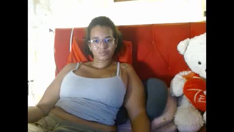 Snapshot of bonvivantb chatting on January 6, 2025, 4:13 pm Queen Bon Vivantt online show from January 6, 2025, 4:13 pm