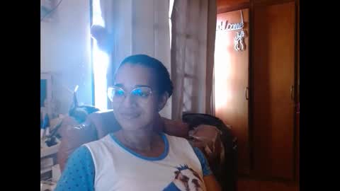 Snapshot of bonvivantb chatting on February 6, 2025, 7:40 pm Queen Bon Vivantt online show from February 6, 2025, 7:40 pm