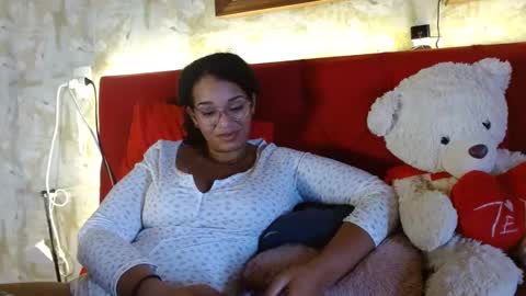 Snapshot of bonvivantb chatting on February 12, 2025, 1:59 pm Queen Bon Vivantt online show from February 12, 2025, 1:59 pm