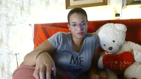 Snapshot of bonvivantb chatting on February 18, 2025, 4:15 am Queen Bon Vivantt online show from February 18, 2025, 4:15 am