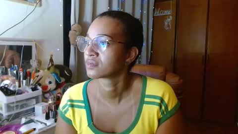 Snapshot of bonvivantb chatting on February 19, 2025, 10:42 pm Queen Bon Vivantt online show from February 19, 2025, 10:42 pm