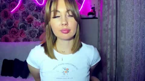 Snapshot of bonybenessy chatting on February 7, 2025, 8:20 pm Mira online show from February 7, 2025, 8:20 pm