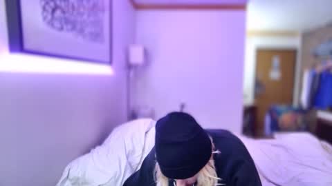 boobookittyfuxx online show from October 30, 2025, 1:29 am