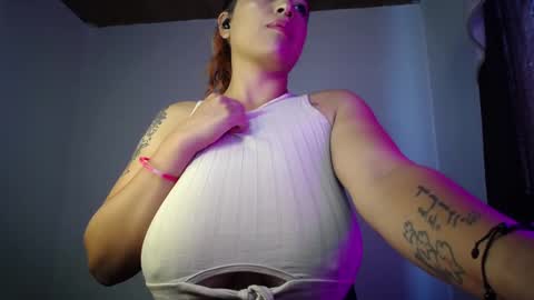 Snapshot of boobs_magic chatting on September 30, 2025, 1:38 pm KIM online show from September 30, 2025, 1:38 pm