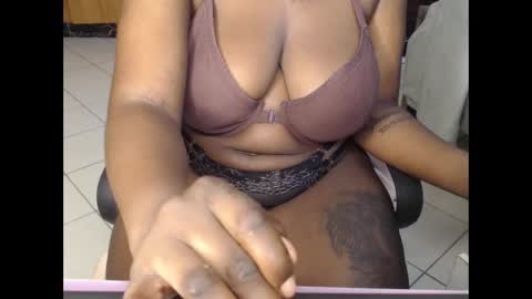 booby_candy online show from November 9, 2025, 2:21 am