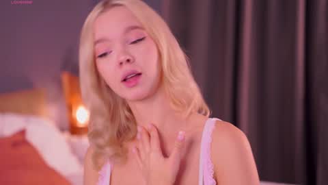 Snapshot of boobybliss chatting on September 30, 2025, 8:19 am Alina online show from September 30, 2025, 8:19 am