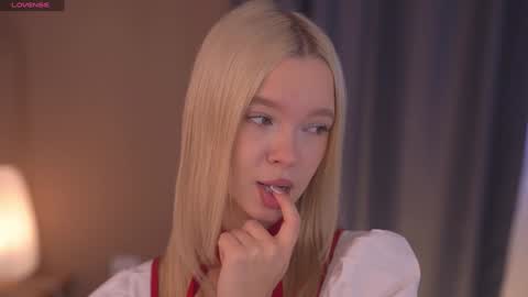 Snapshot of boobybliss chatting on November 8, 2025, 1:00 pm Alina online show from November 8, 2025, 1:00 pm