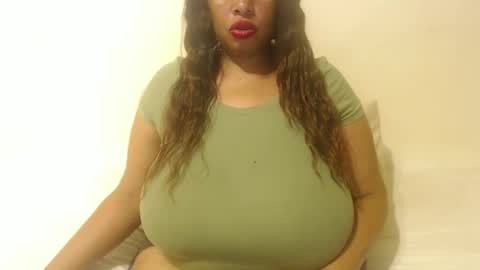 Snapshot of boobyqueen24 chatting on February 2, 2026, 5:22 pm boobyqueen online show from February 2, 2026, 5:22 pm