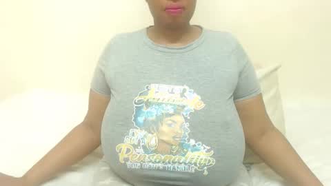 boobyqueen online show from March 11, 2026, 7:53 pm