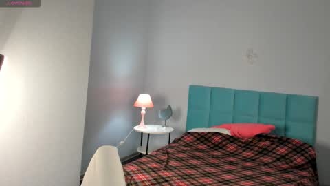 Milena online show from November 28, 2025, 3:09 am