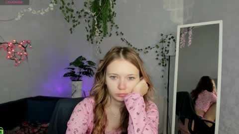 Milena online show from January 13, 2026, 3:01 am