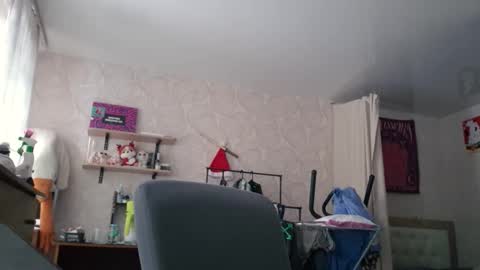 Milena online show from February 9, 2026, 4:05 am