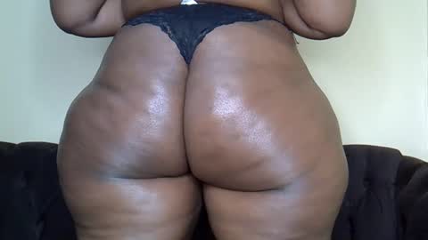 Snapshot of bootieshakess chatting on December 14, 2025, 9:19 pm bootieshakess online show from December 14, 2025, 9:19 pm