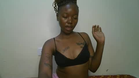 Snapshot of bootybabe0 chatting on February 20, 2026, 6:37 am bootybabe0 online show from February 20, 2026, 6:37 am