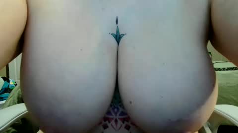 BoredCountryGirl online show from April 13, 2026, 3:01 am