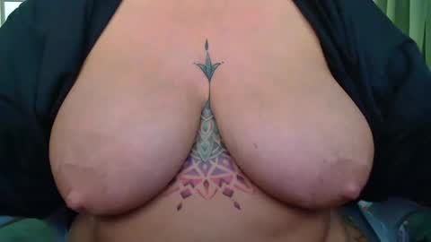 Snapshot of boredcountrygirl chatting on July 1, 2026, 7:54 am BoredCountryGirl online show from July 1, 2026, 7:54 am