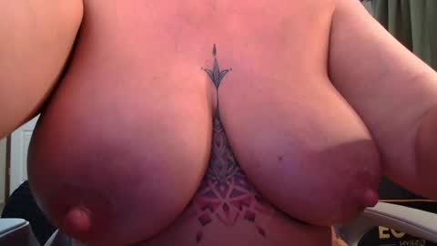 Snapshot of boredcountrygirl chatting on July 8, 2026, 2:49 am BoredCountryGirl online show from July 8, 2026, 2:49 am